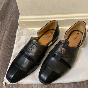 Brand New Black Juttis with Textured Detail